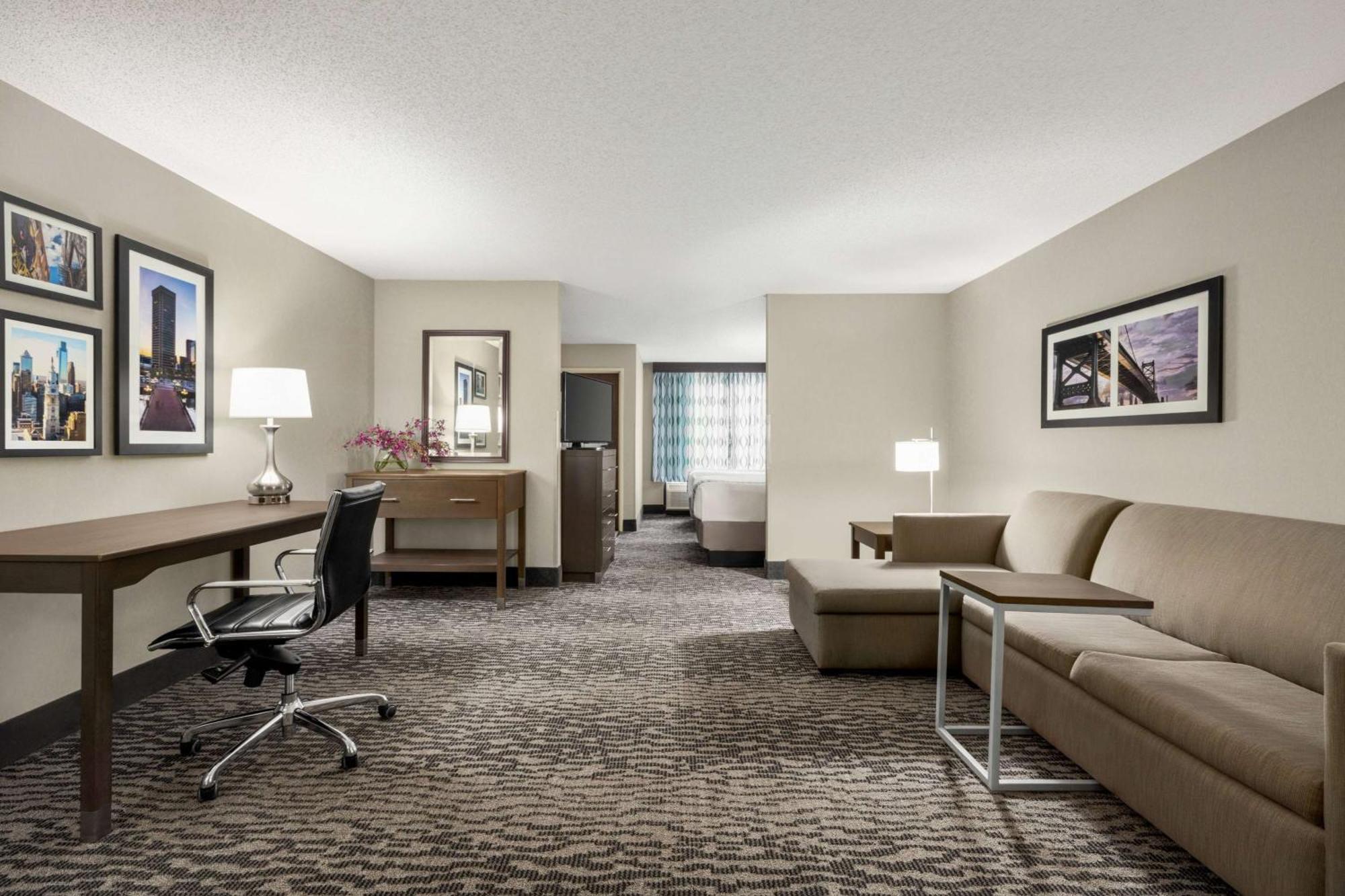 La Quinta By Wyndham Newark - Elkton Hotel Exterior photo